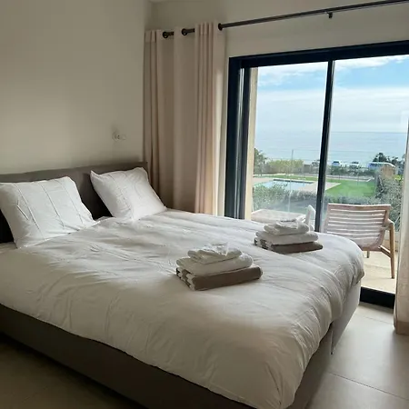 M Apartment *